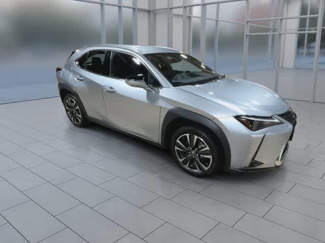 Thumbnail: 2023 Lexus UX - 2