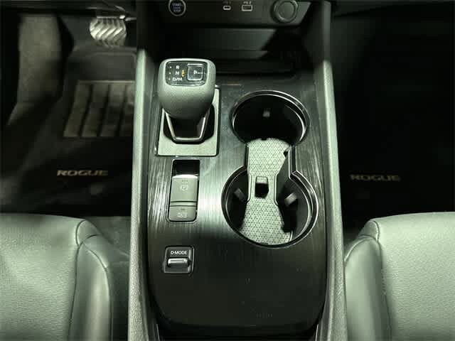 Thumbnail: 2022 Nissan Rogue - 32
