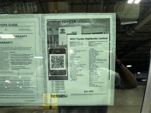 2012 Toyota Highlander Limited 12
