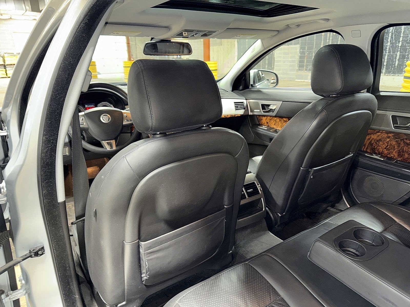 Thumbnail: 2009 Jaguar XF - 28