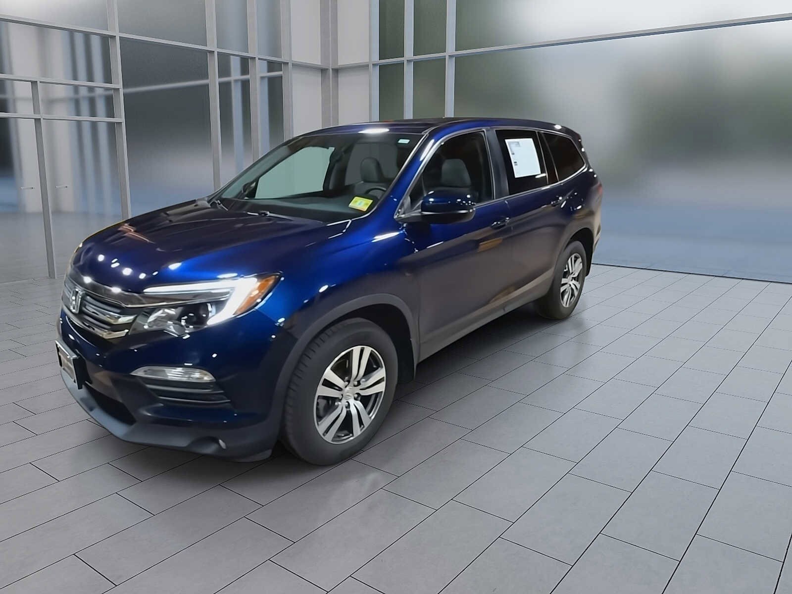 Thumbnail: 2017 Honda Pilot - 5