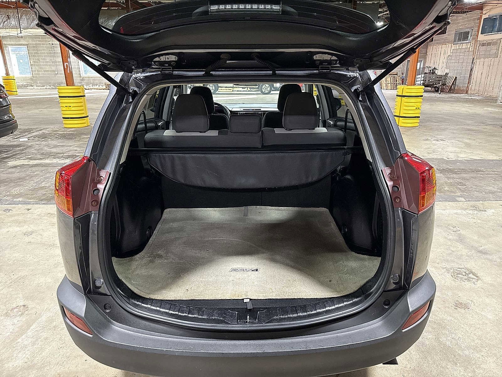 Thumbnail: 2014 Toyota RAV4 - 11