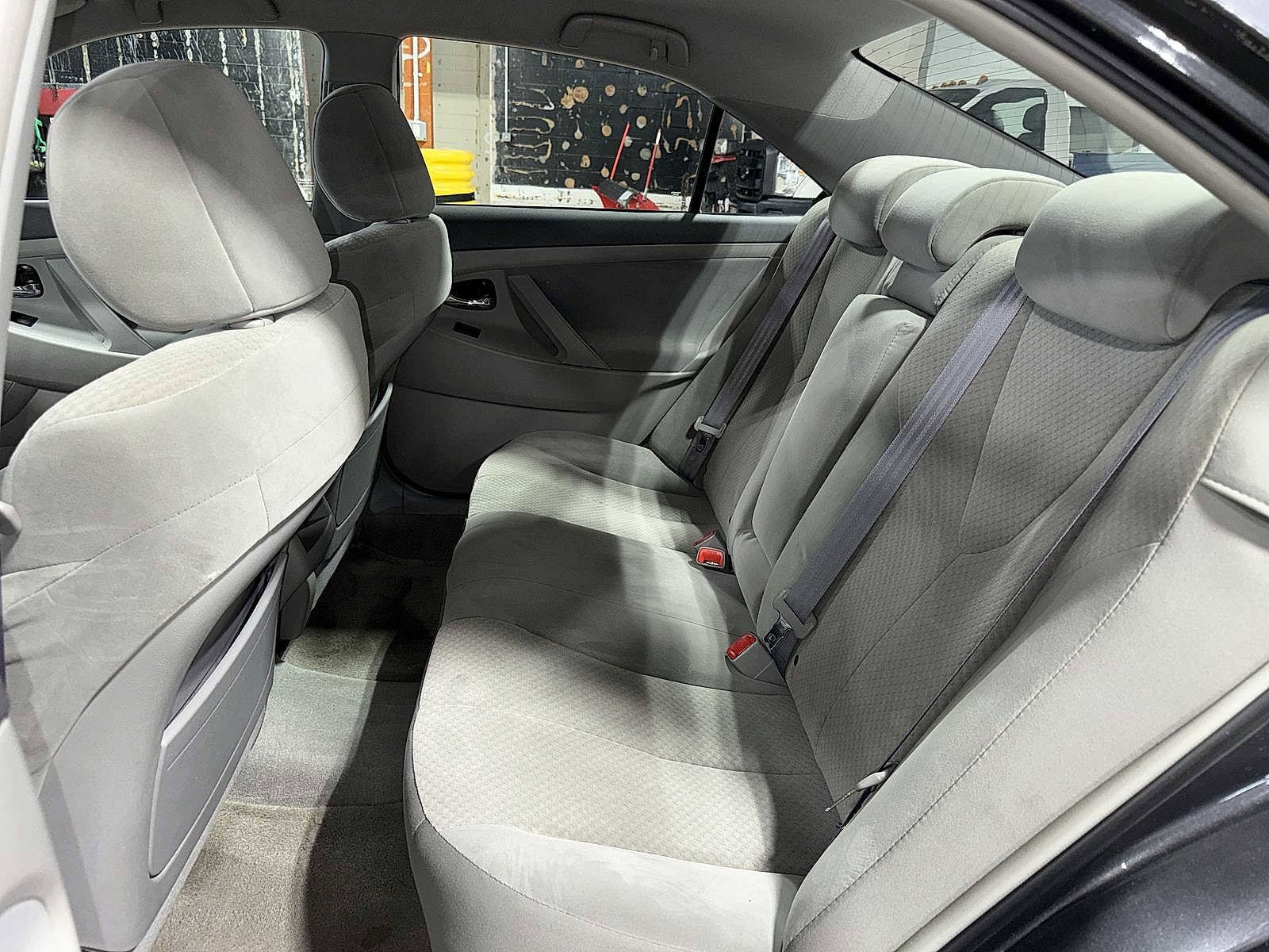 Thumbnail: 2009 Toyota Camry - 17