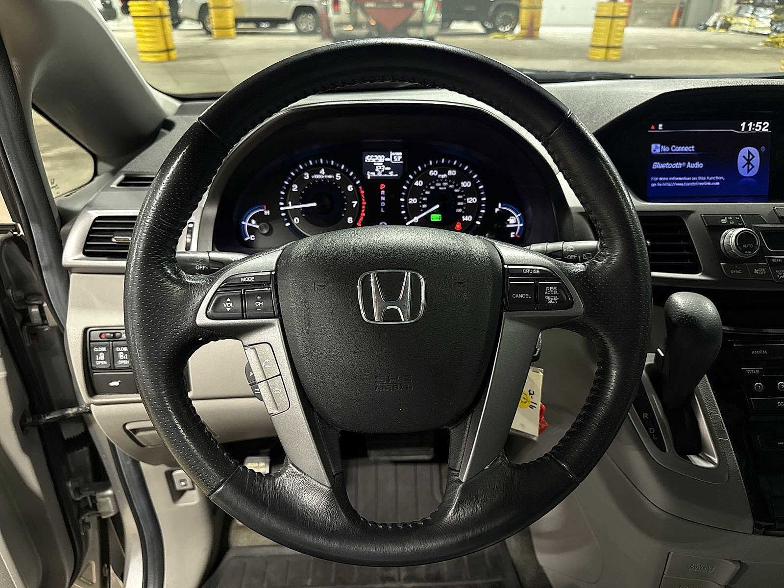 Thumbnail: 2012 Honda Odyssey - 19