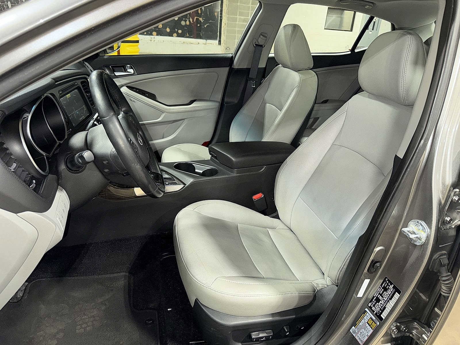 Thumbnail: 2015 Kia Optima - 15