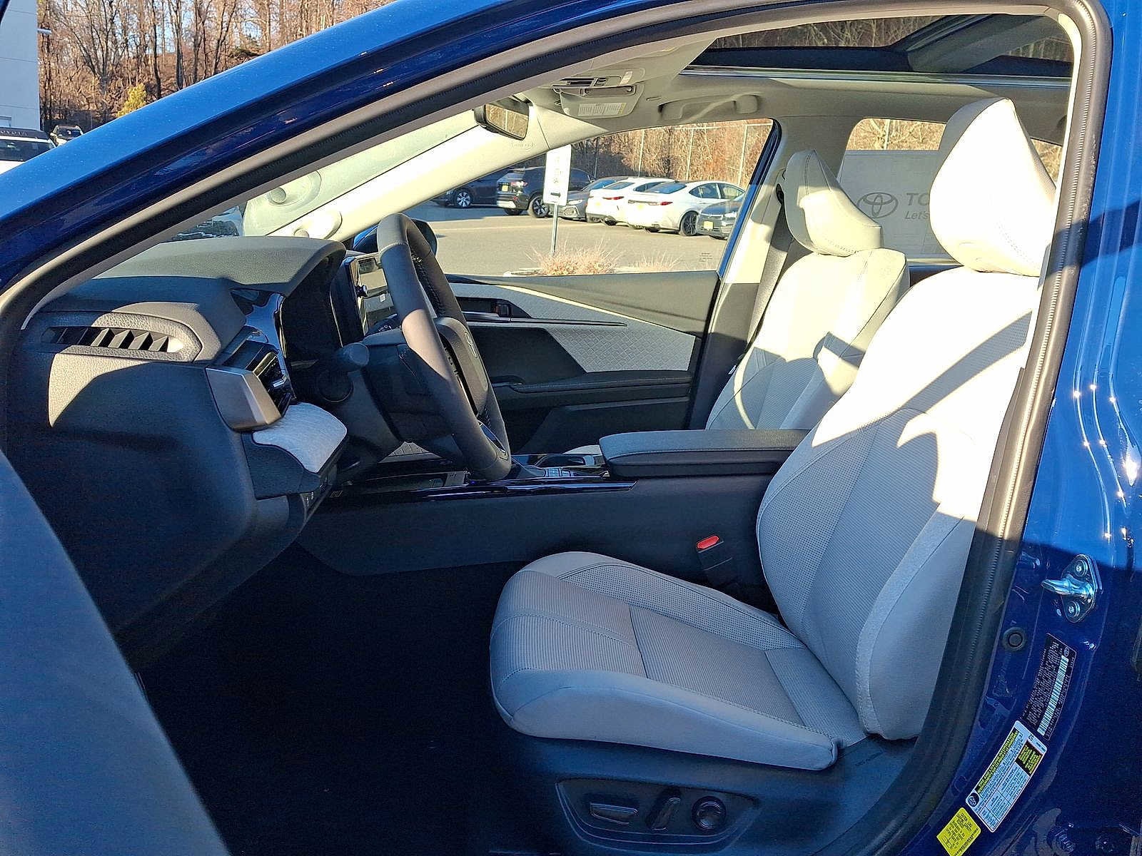 Thumbnail: 2026 Toyota Camry - 20