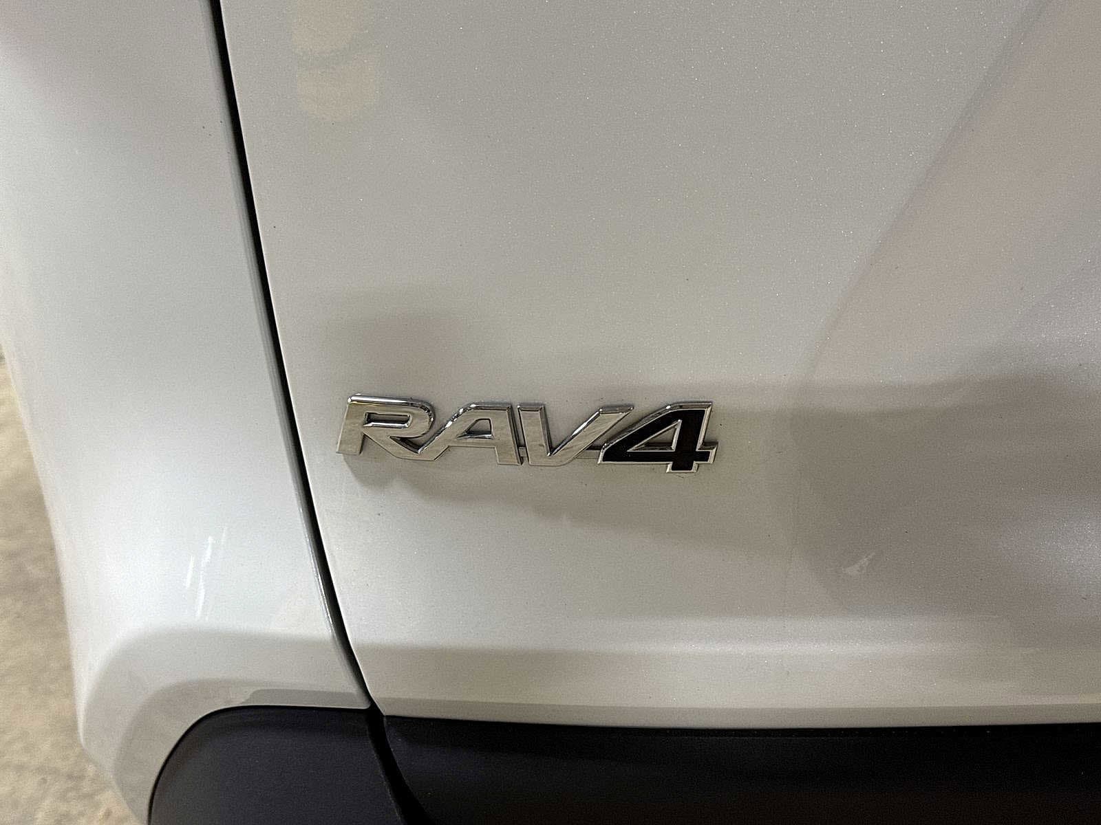 Thumbnail: 2023 Toyota RAV4 - 27
