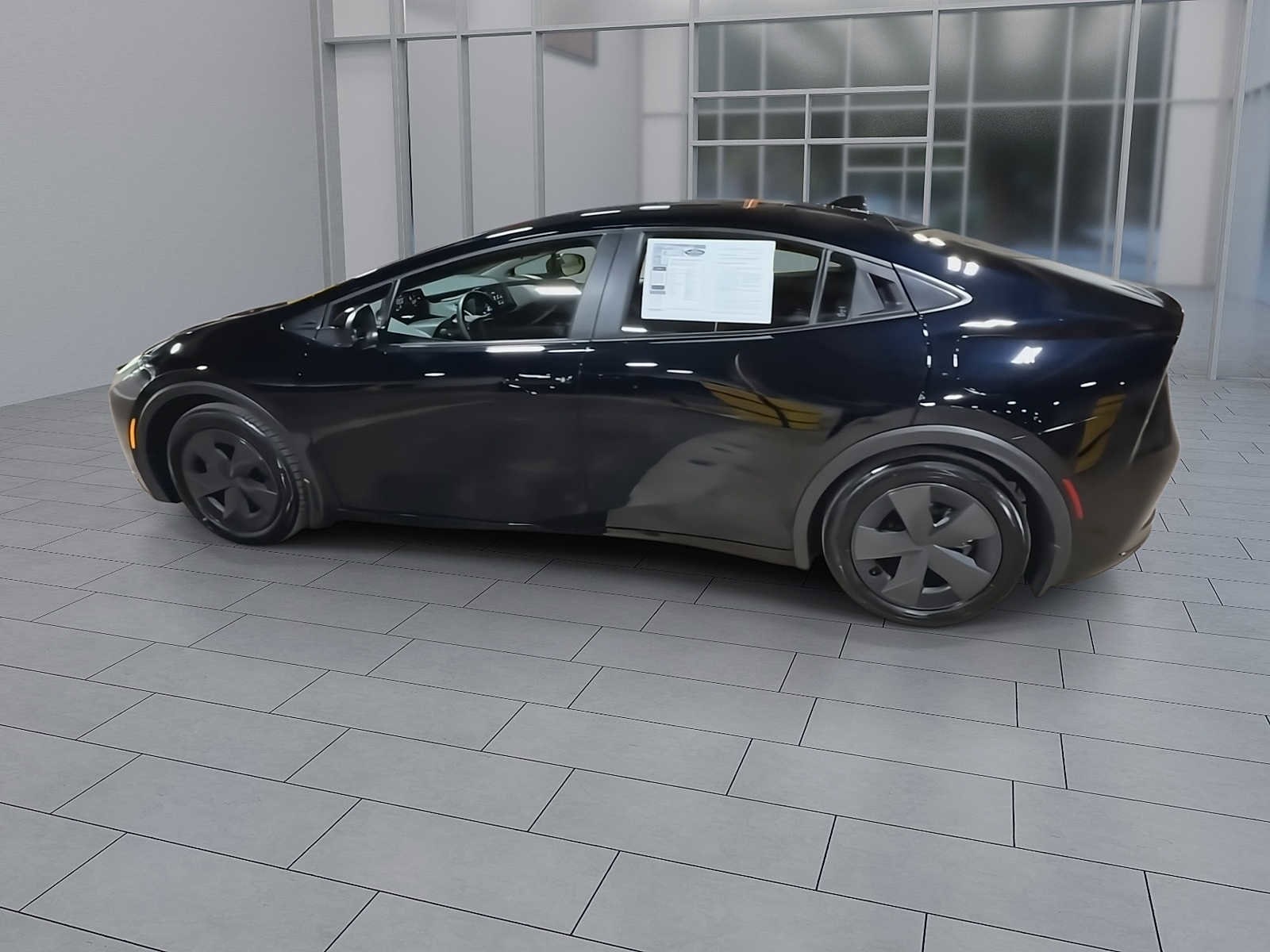 Thumbnail: 2024 Toyota Prius Prime - 6