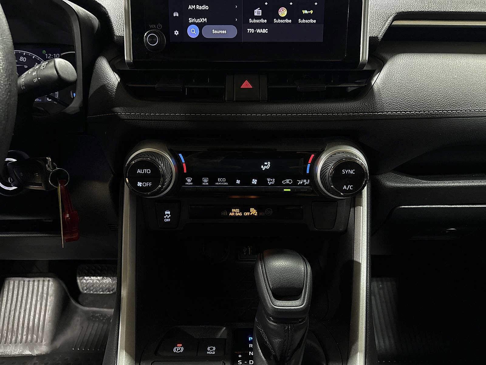 Thumbnail: 2023 Toyota RAV4 - 21