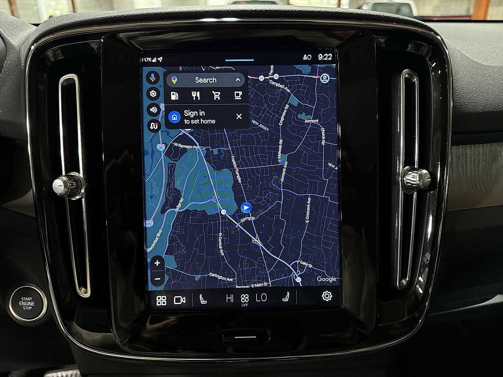 Thumbnail: 2023 Volvo XC40 - 20