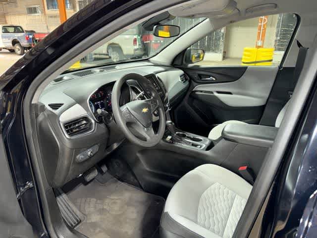 Thumbnail: 2021 Chevrolet Equinox - 27