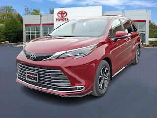 2026 Toyota Sienna Platinum 7 PASSENGER