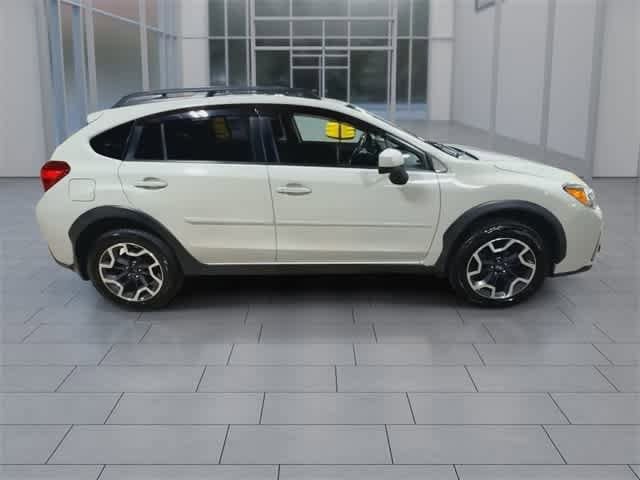 Thumbnail: 2016 Subaru Crosstrek - 9