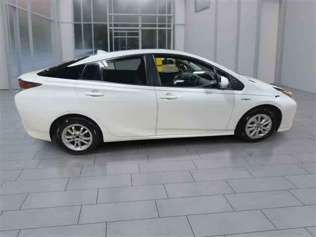 Thumbnail: 2017 Toyota Prius - 9