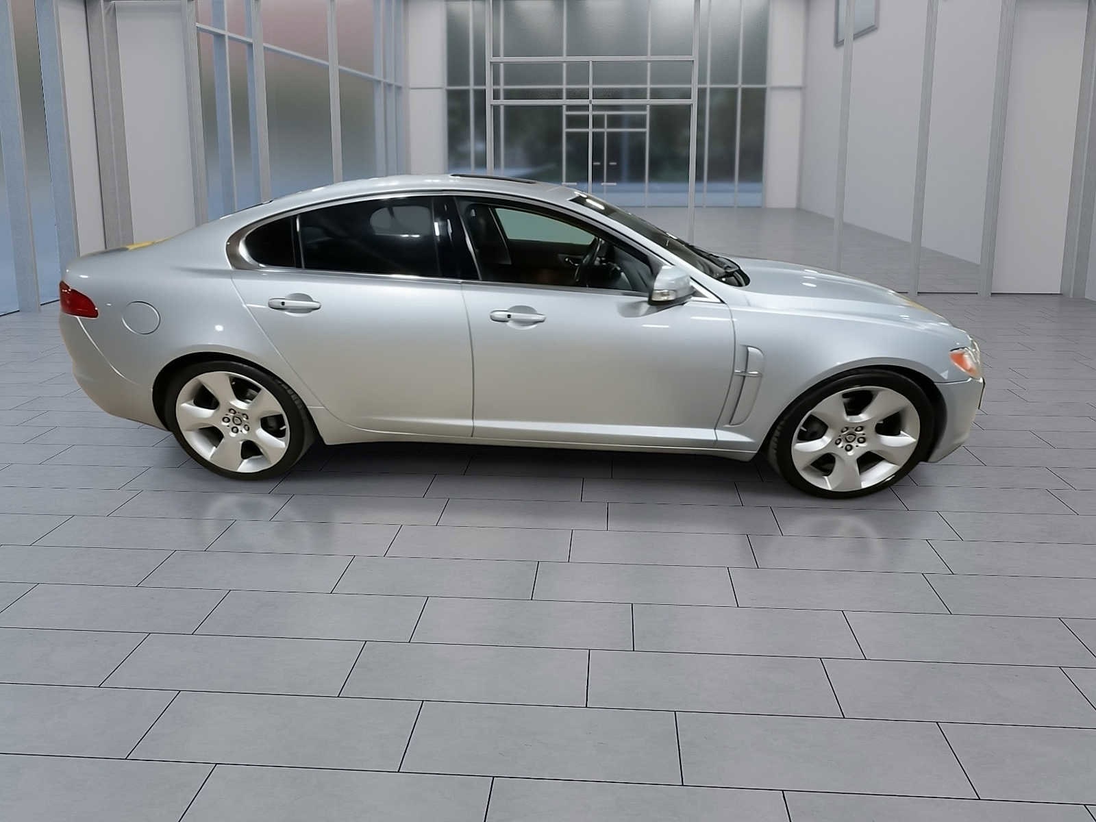 Thumbnail: 2009 Jaguar XF - 9