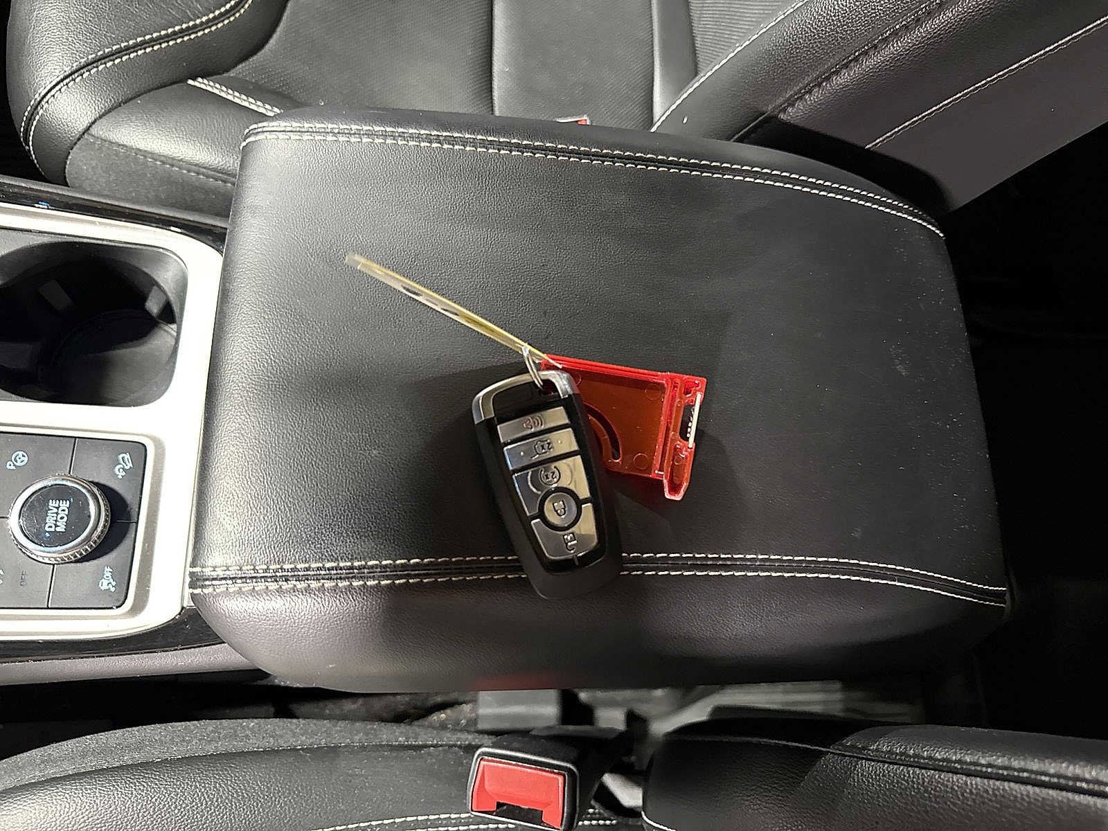 Thumbnail: 2022 Ford Explorer - 38