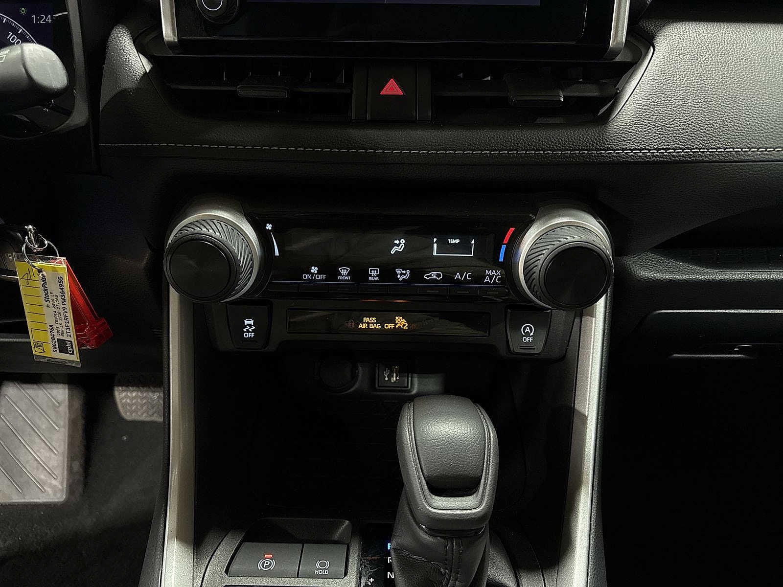 Thumbnail: 2023 Toyota RAV4 - 21