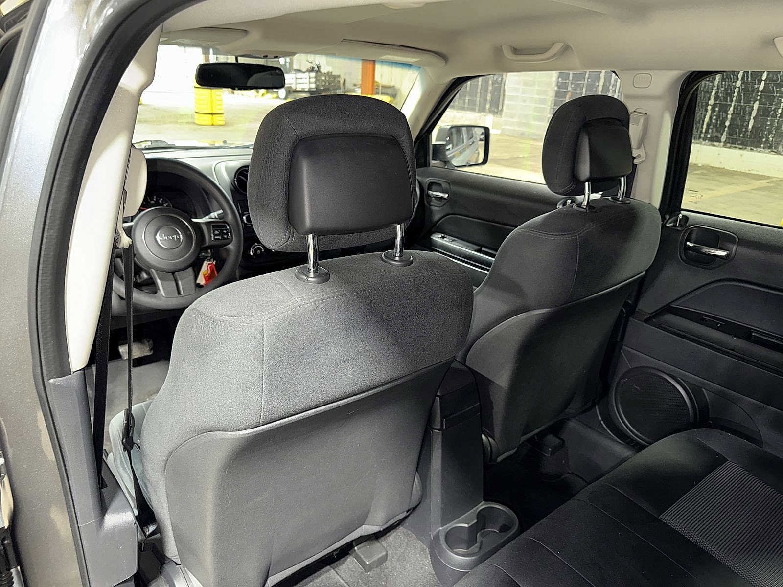 Thumbnail: 2011 Jeep Patriot - 25