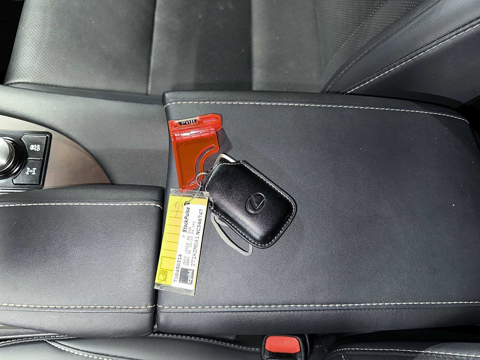 Thumbnail: 2022 Lexus RX - 33