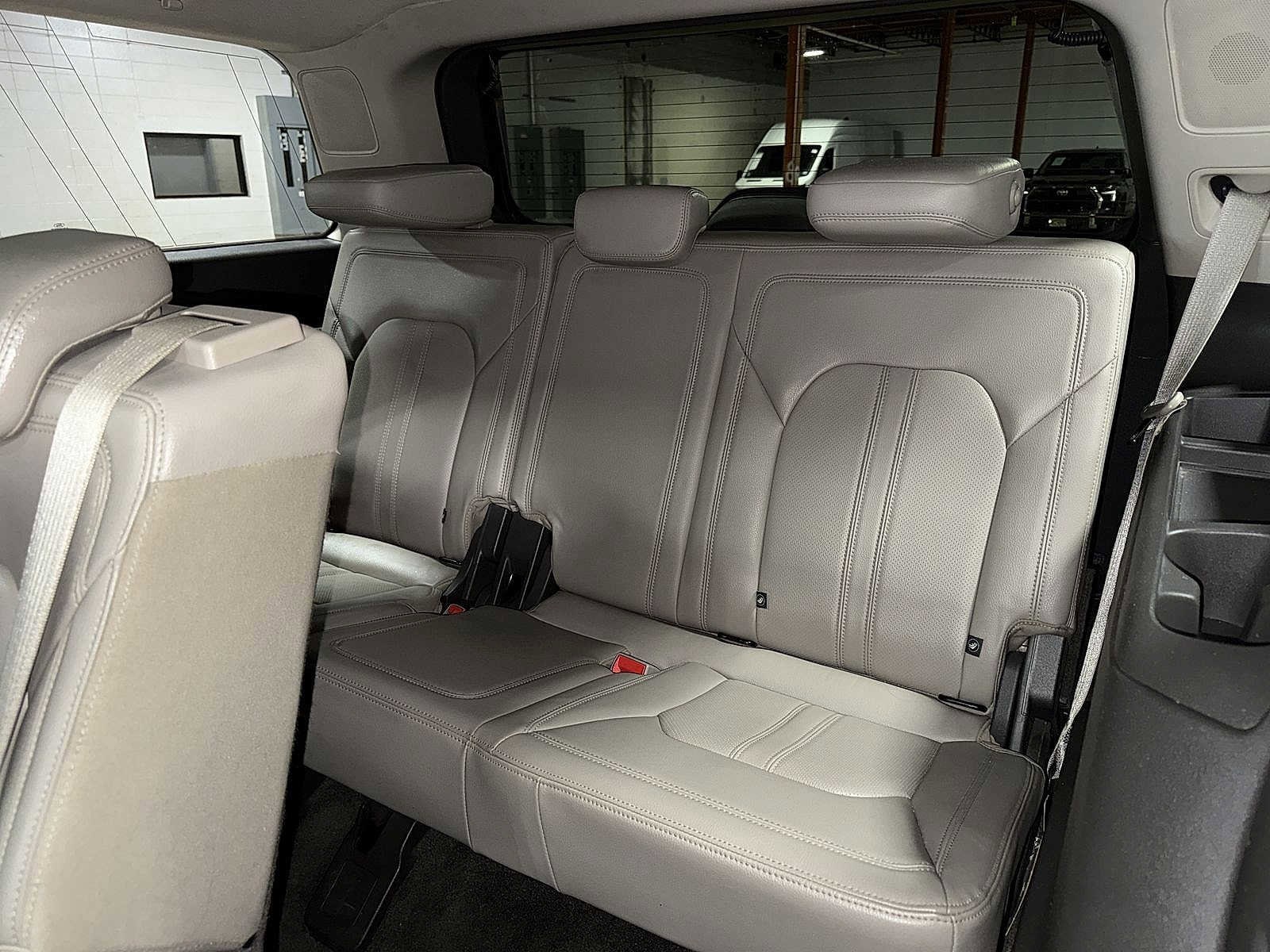 Thumbnail: 2018 Ford Expedition - 17