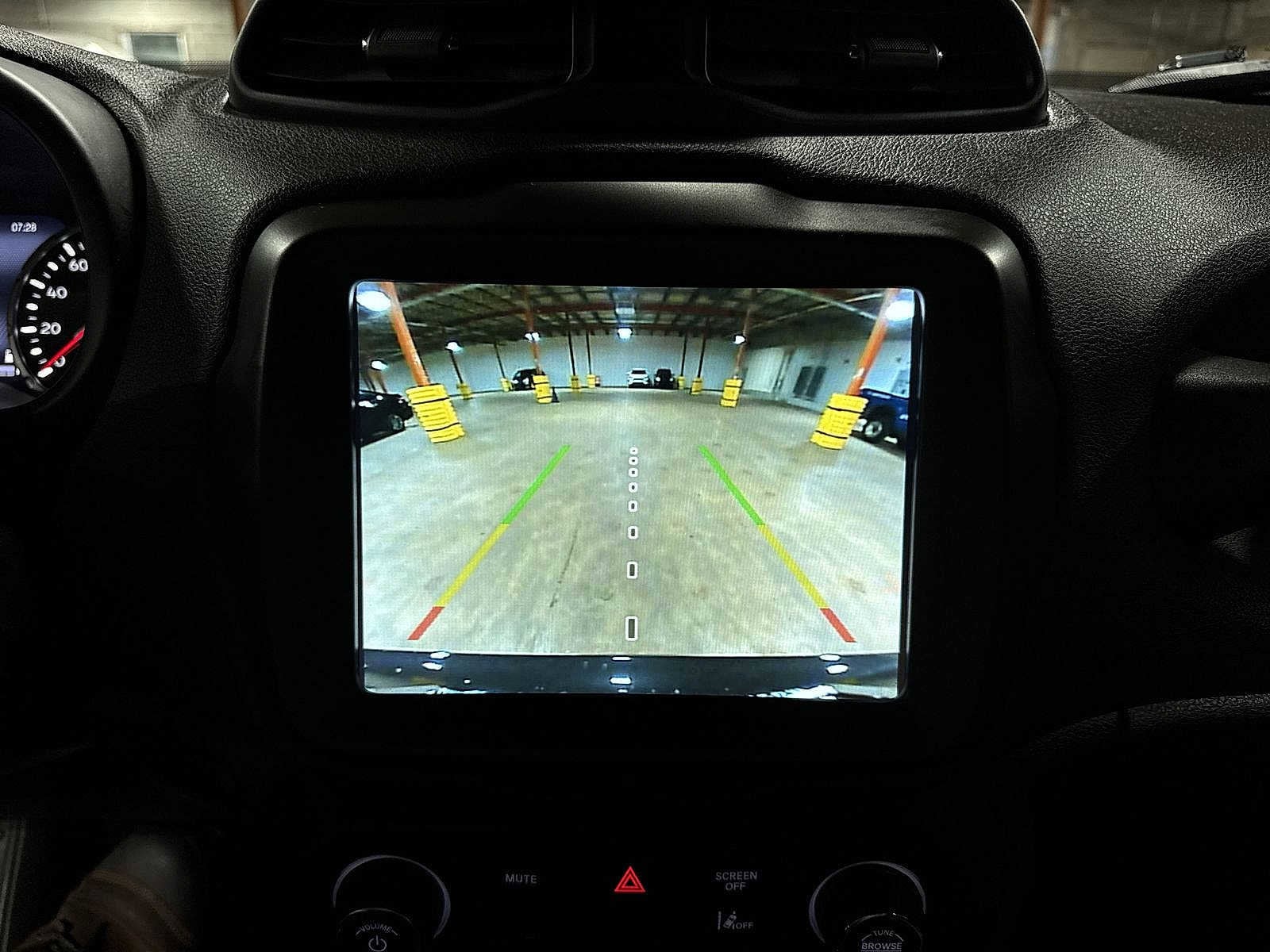 Thumbnail: 2021 Jeep Renegade - 24