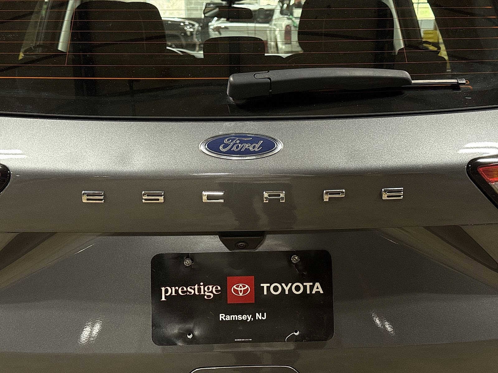 Thumbnail: 2022 Ford Escape - 24