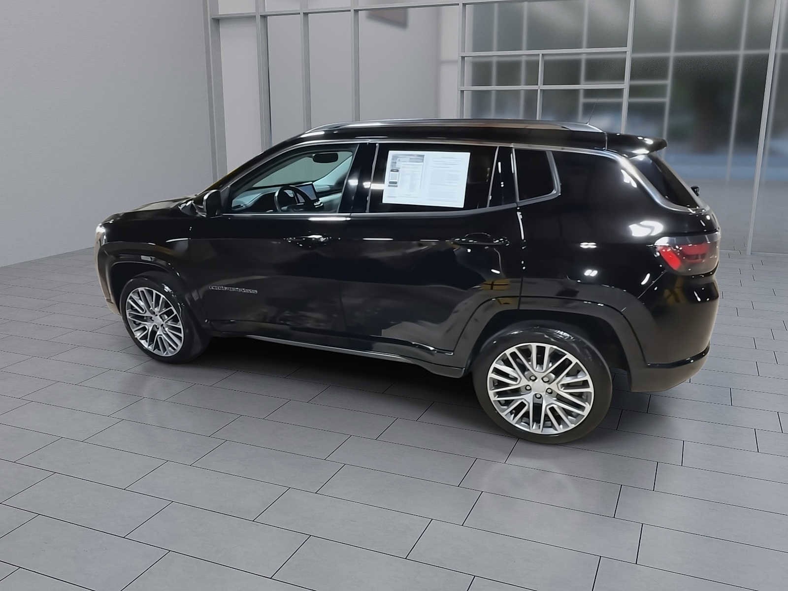 Thumbnail: 2022 Jeep Compass - 6