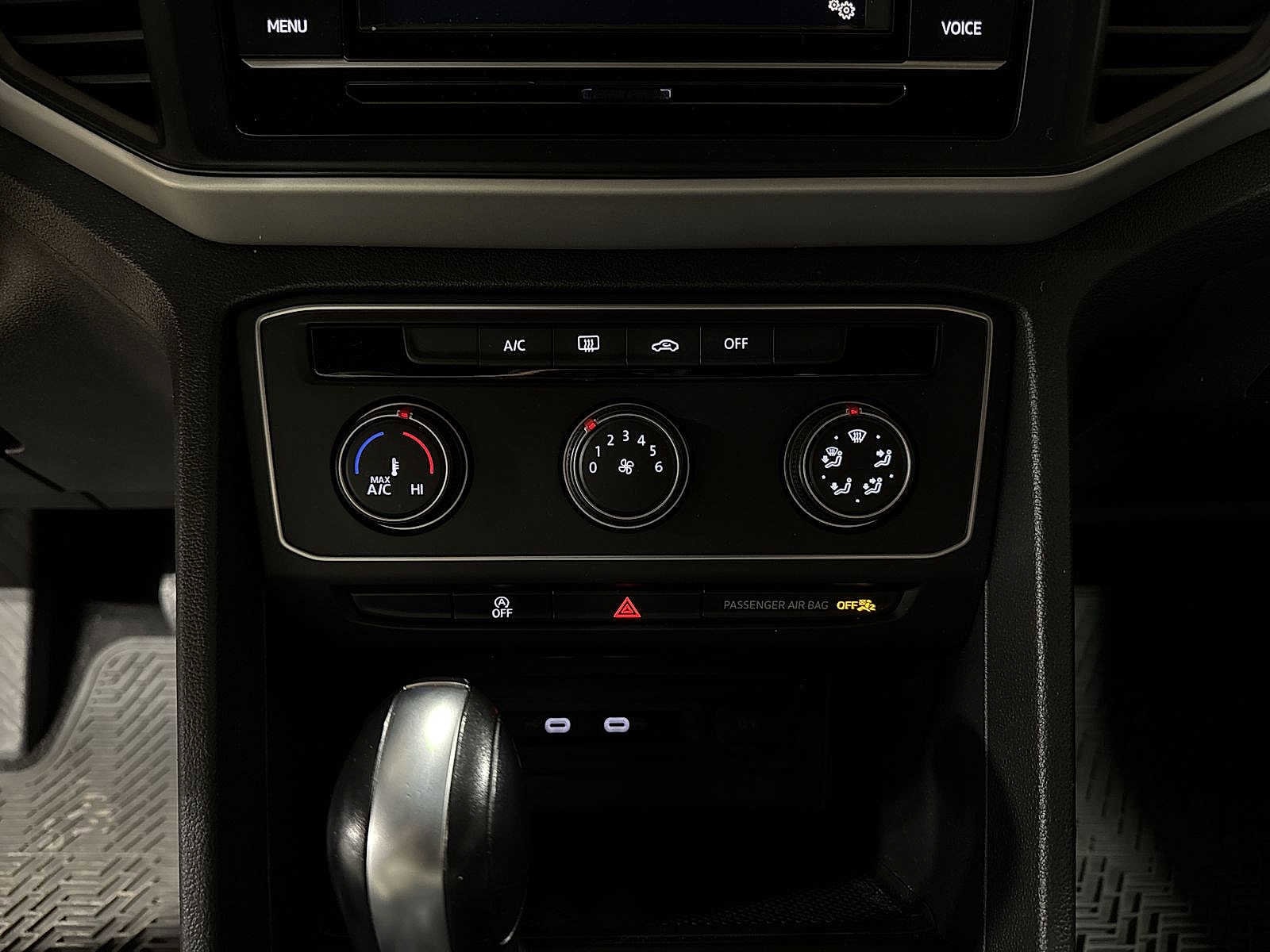 Thumbnail: 2021 Volkswagen Atlas - 21