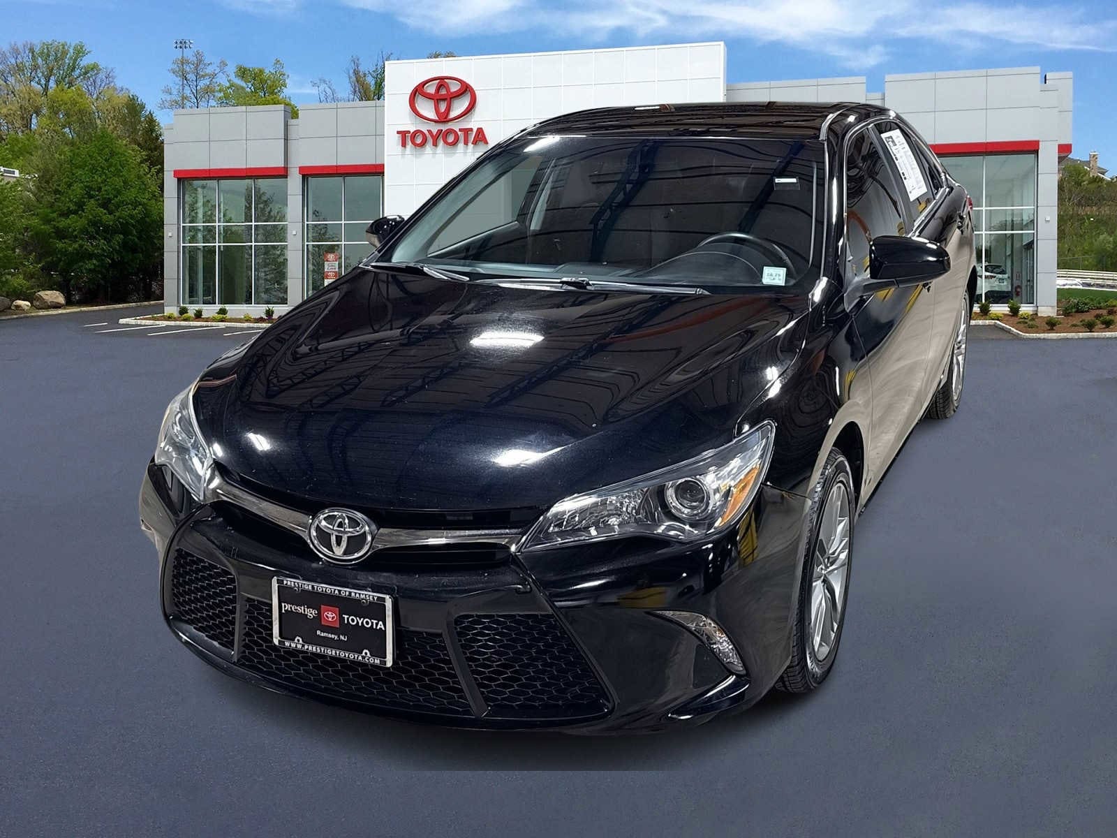 Thumbnail: 2016 Toyota Camry - 1
