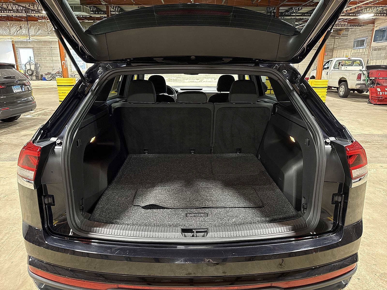 Thumbnail: 2021 Volkswagen Atlas - 11