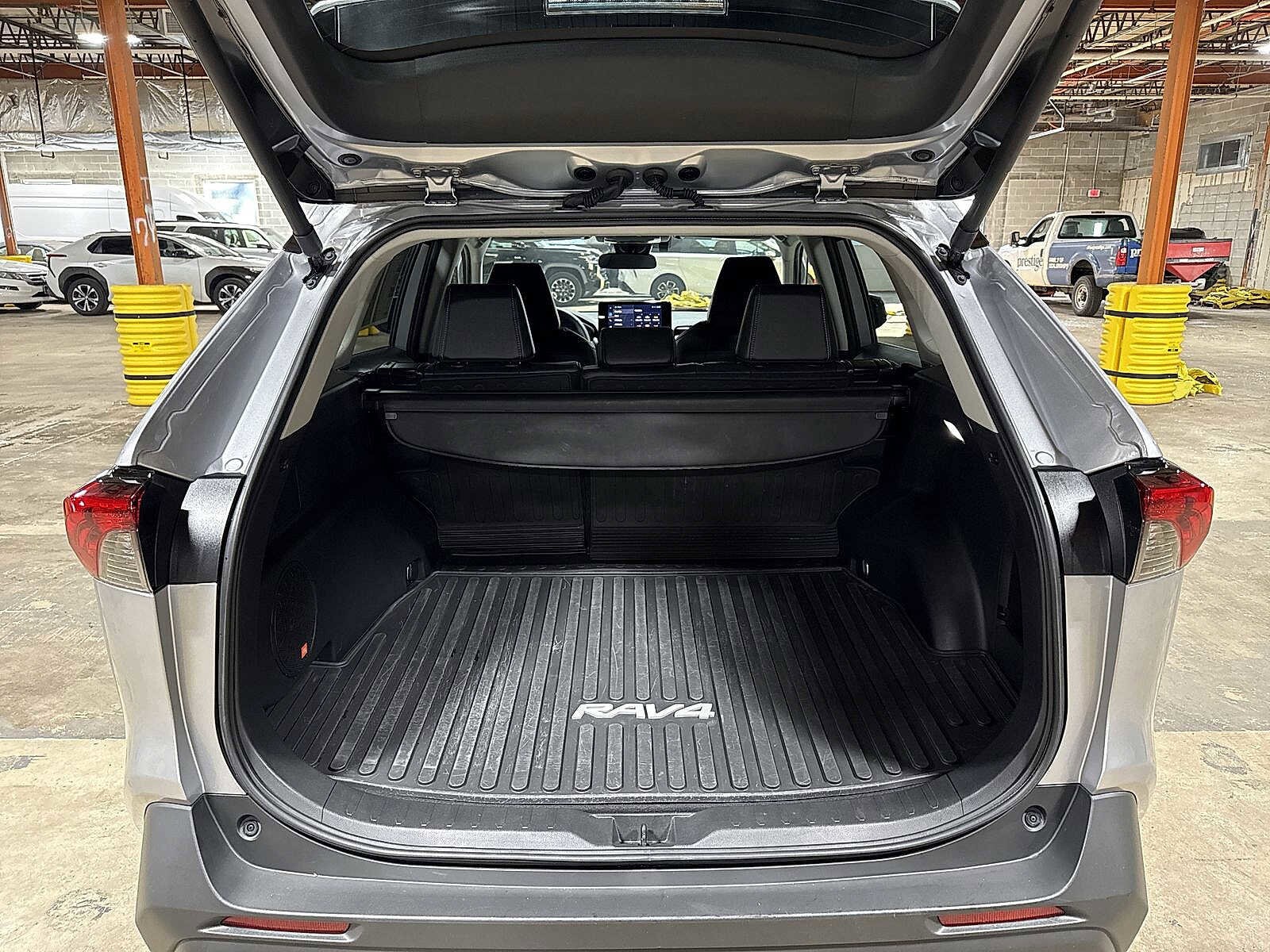 Thumbnail: 2025 Toyota RAV4 - 11