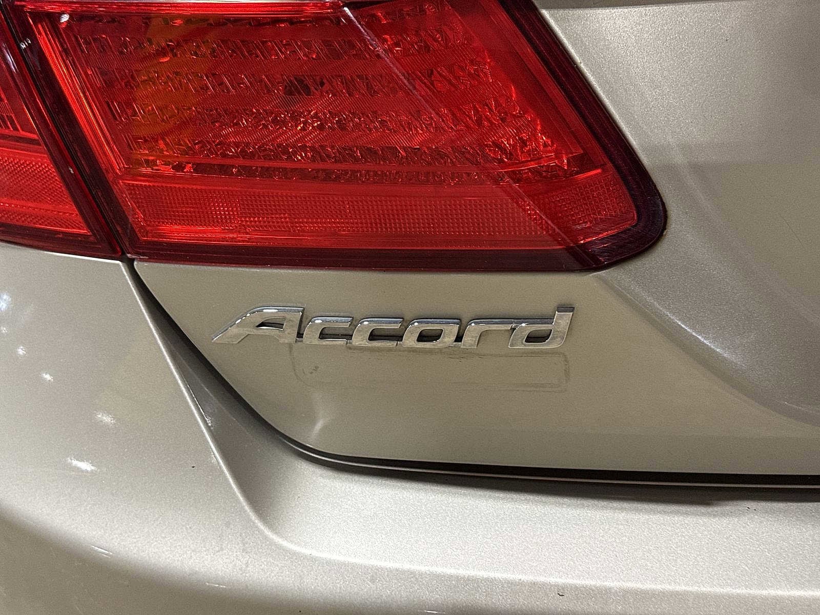 Thumbnail: 2013 Honda Accord - 23