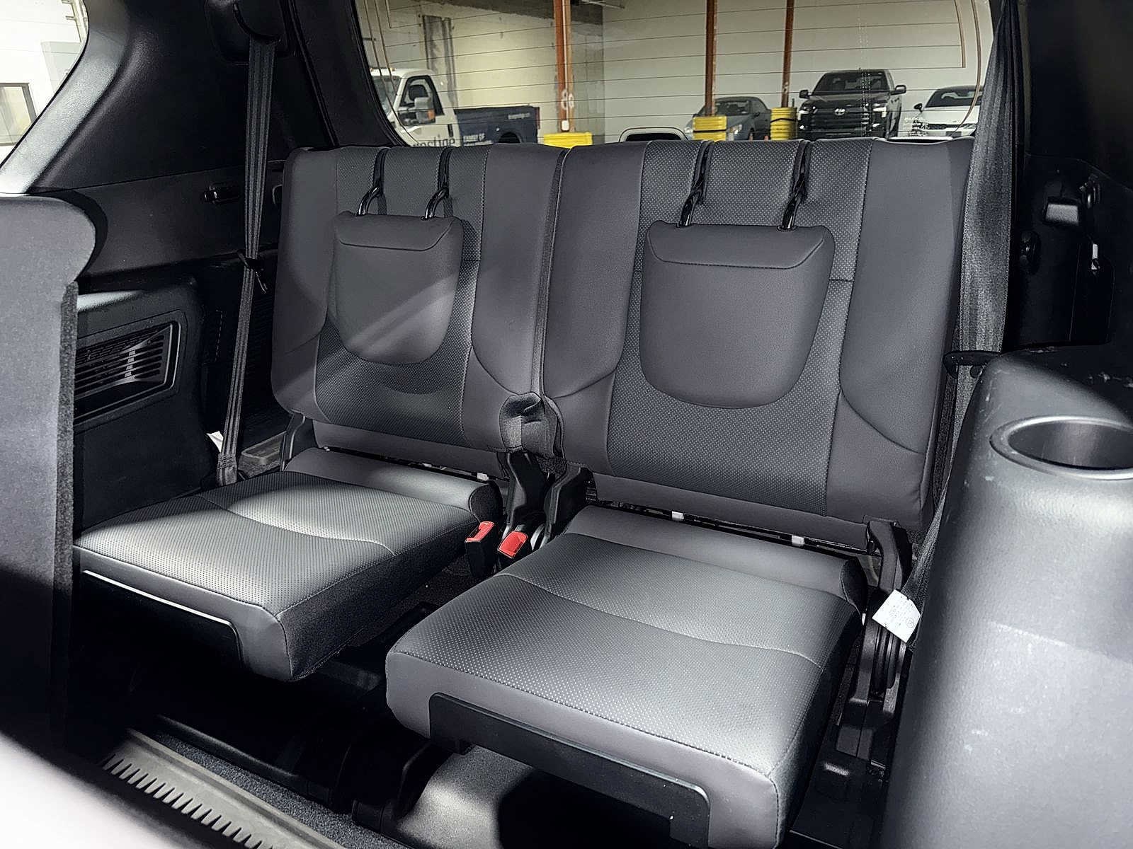 Thumbnail: 2023 Lexus GX - 18