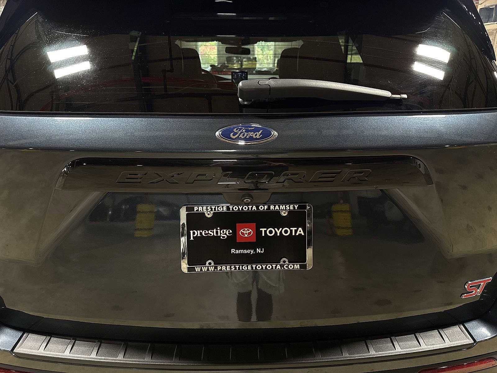 Thumbnail: 2022 Ford Explorer - 29