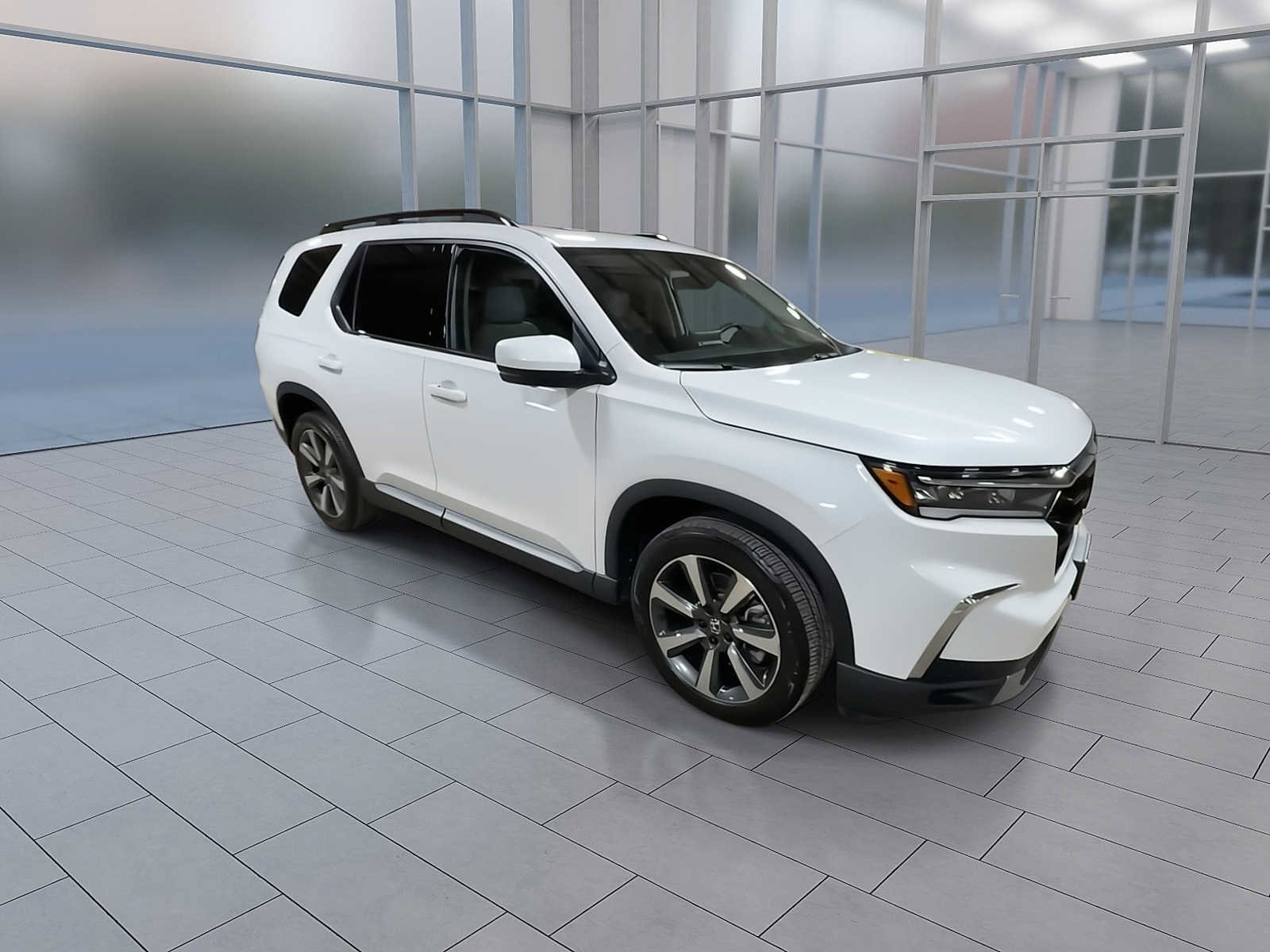 Thumbnail: 2023 Honda Pilot - 2