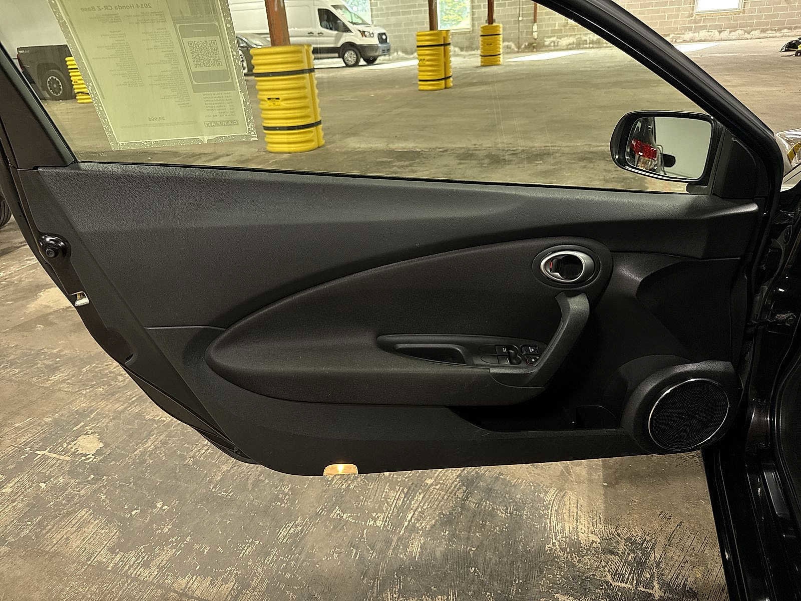 Thumbnail: 2014 Honda CR-Z - 27