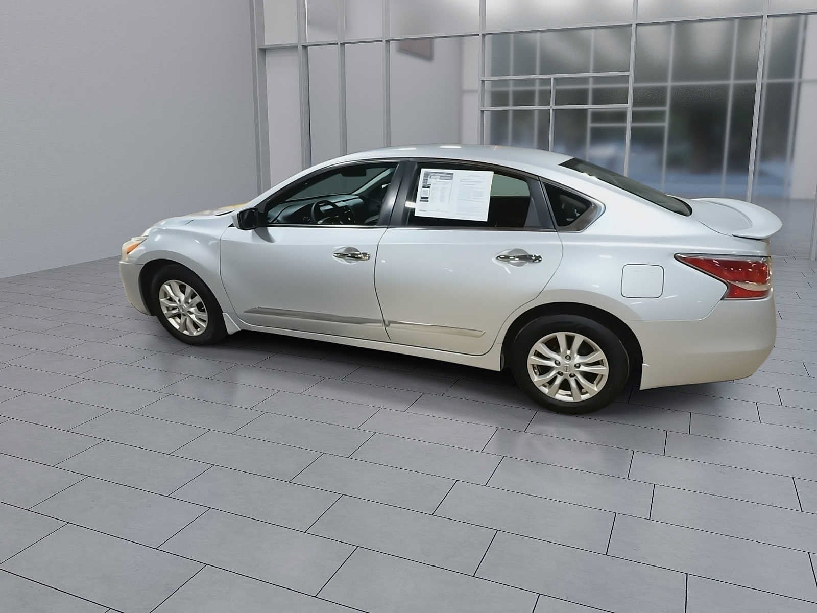 Thumbnail: 2015 Nissan Altima - 6