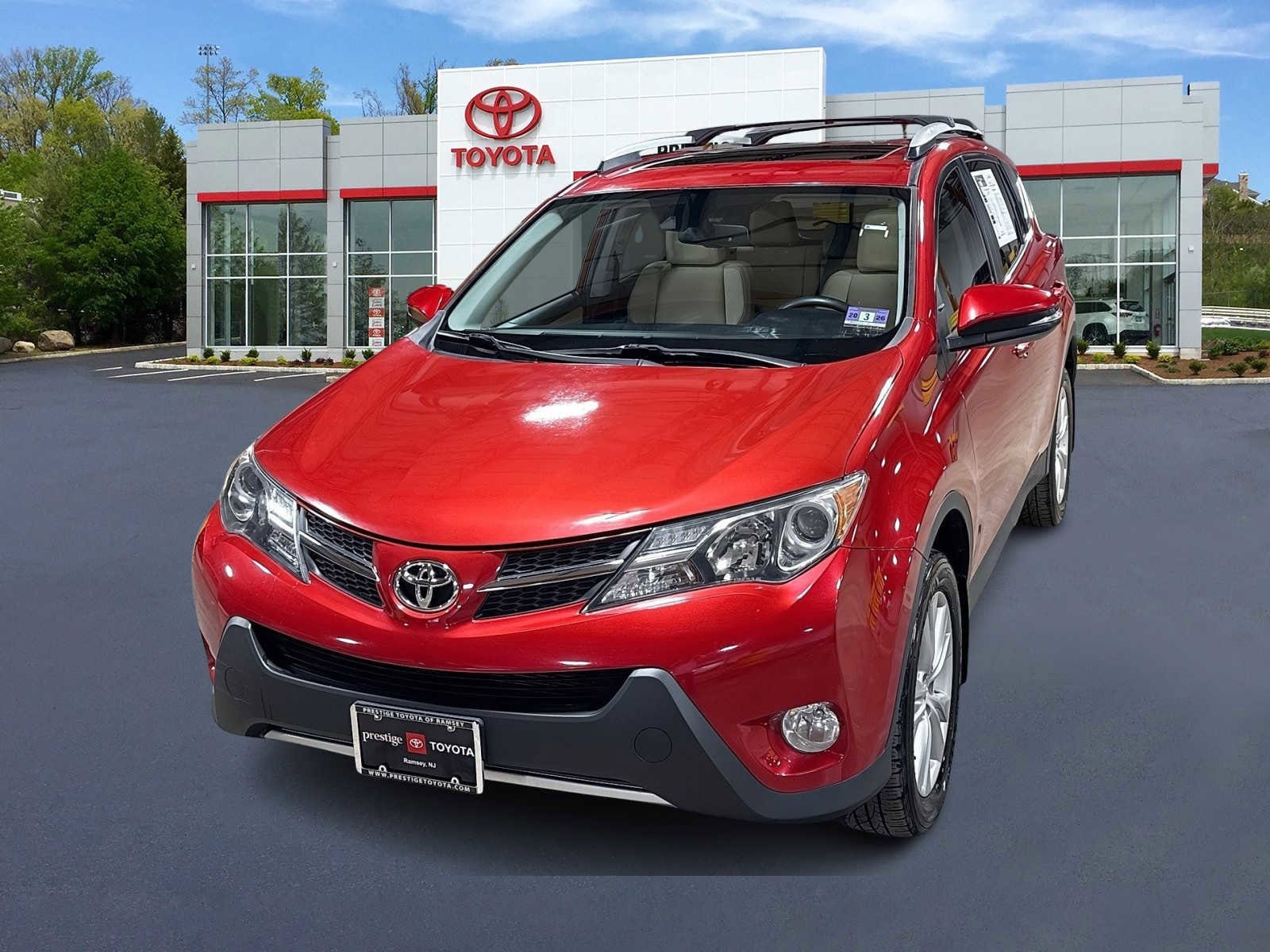 Thumbnail: 2015 Toyota RAV4 - 1