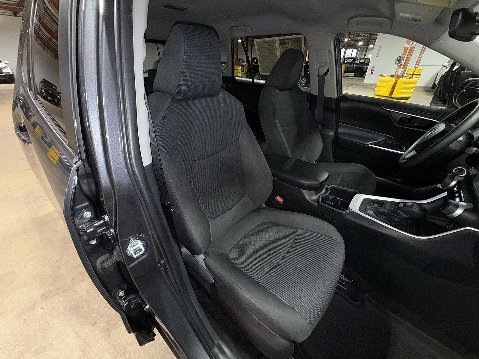 Thumbnail: 2024 Toyota RAV4 - 16