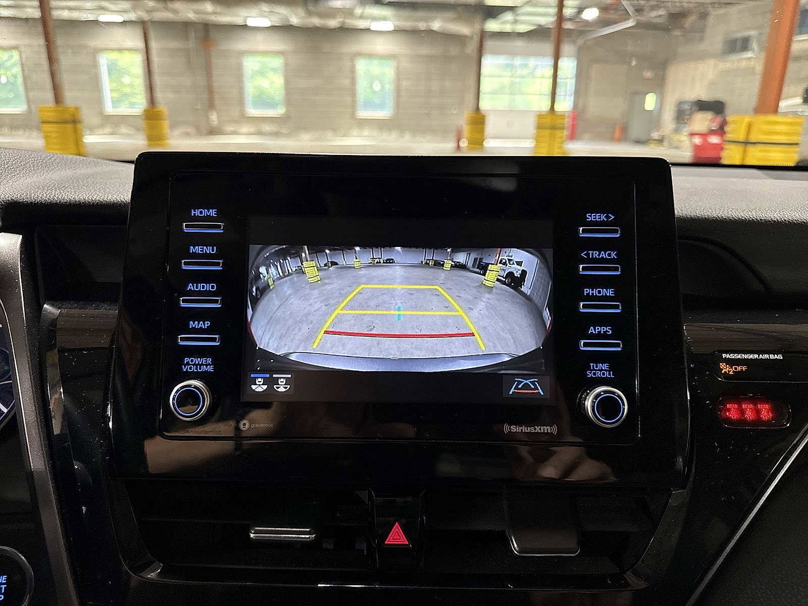 Thumbnail: 2021 Toyota Camry - 24