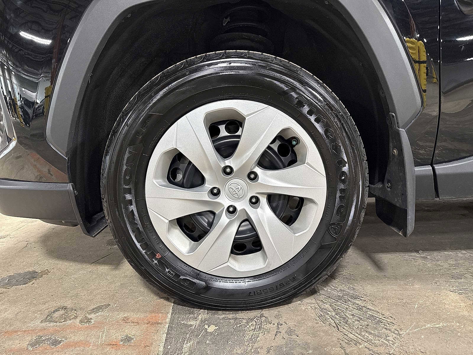 Thumbnail: 2023 Toyota RAV4 - 10