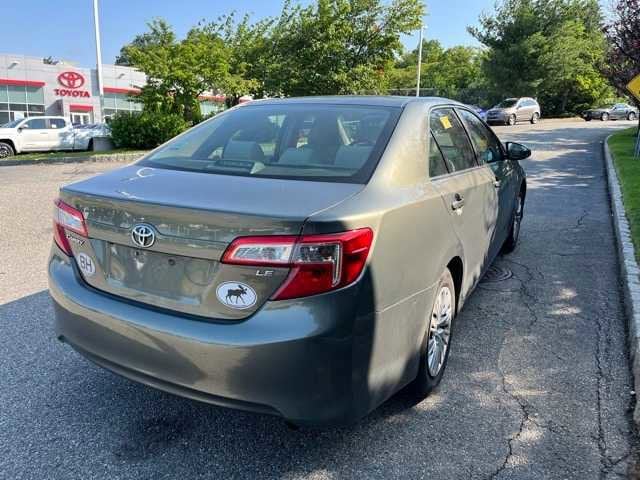Thumbnail: 2014 Toyota Camry - 4