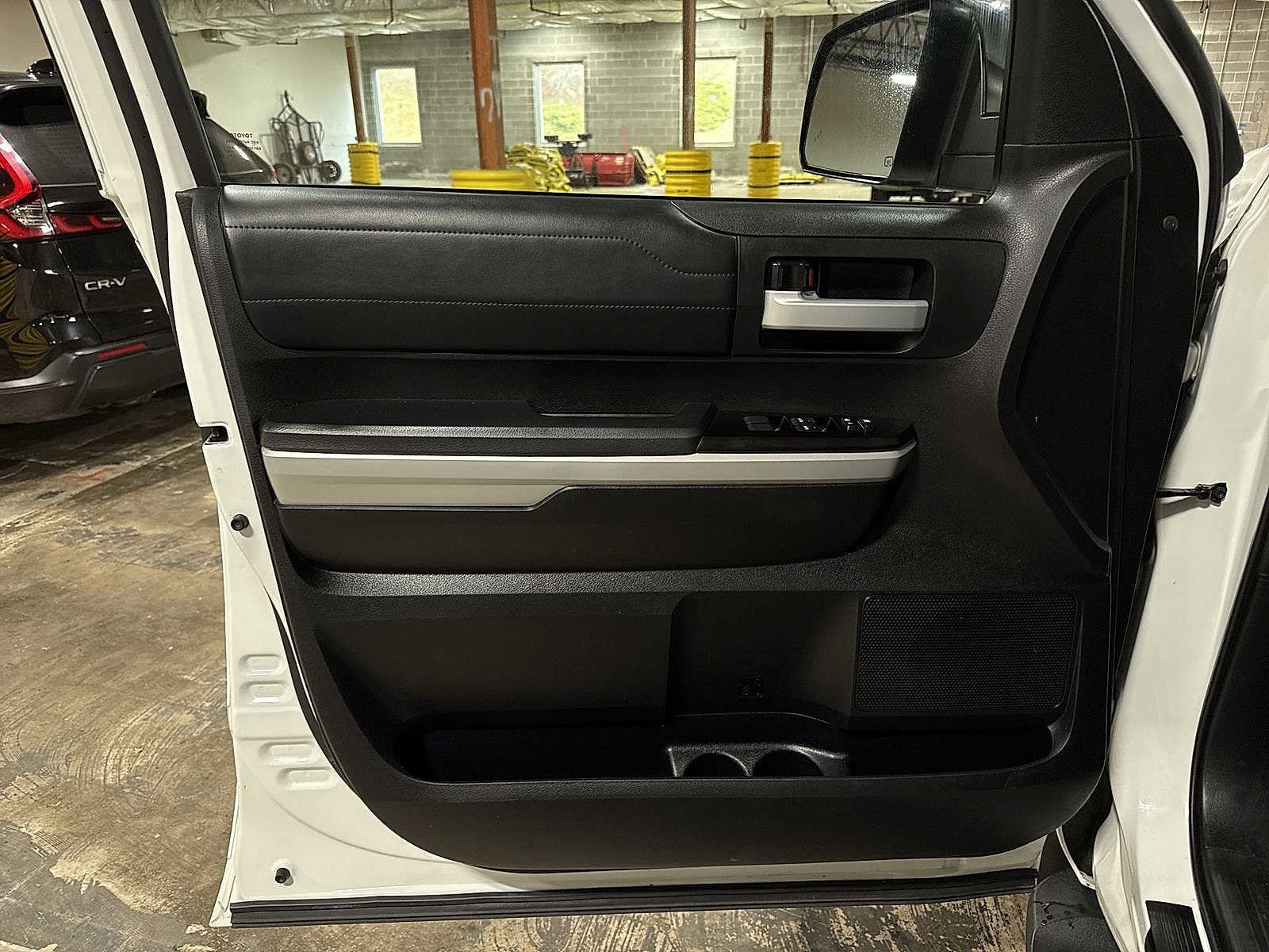 Thumbnail: 2019 Toyota Tundra - 33