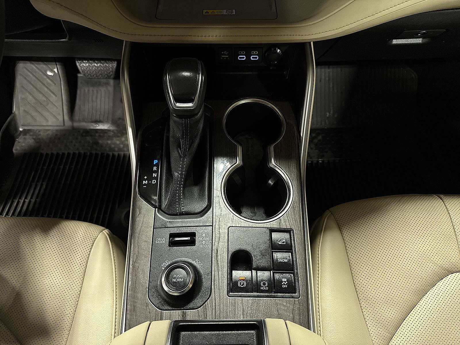 Thumbnail: 2023 Toyota Highlander - 34