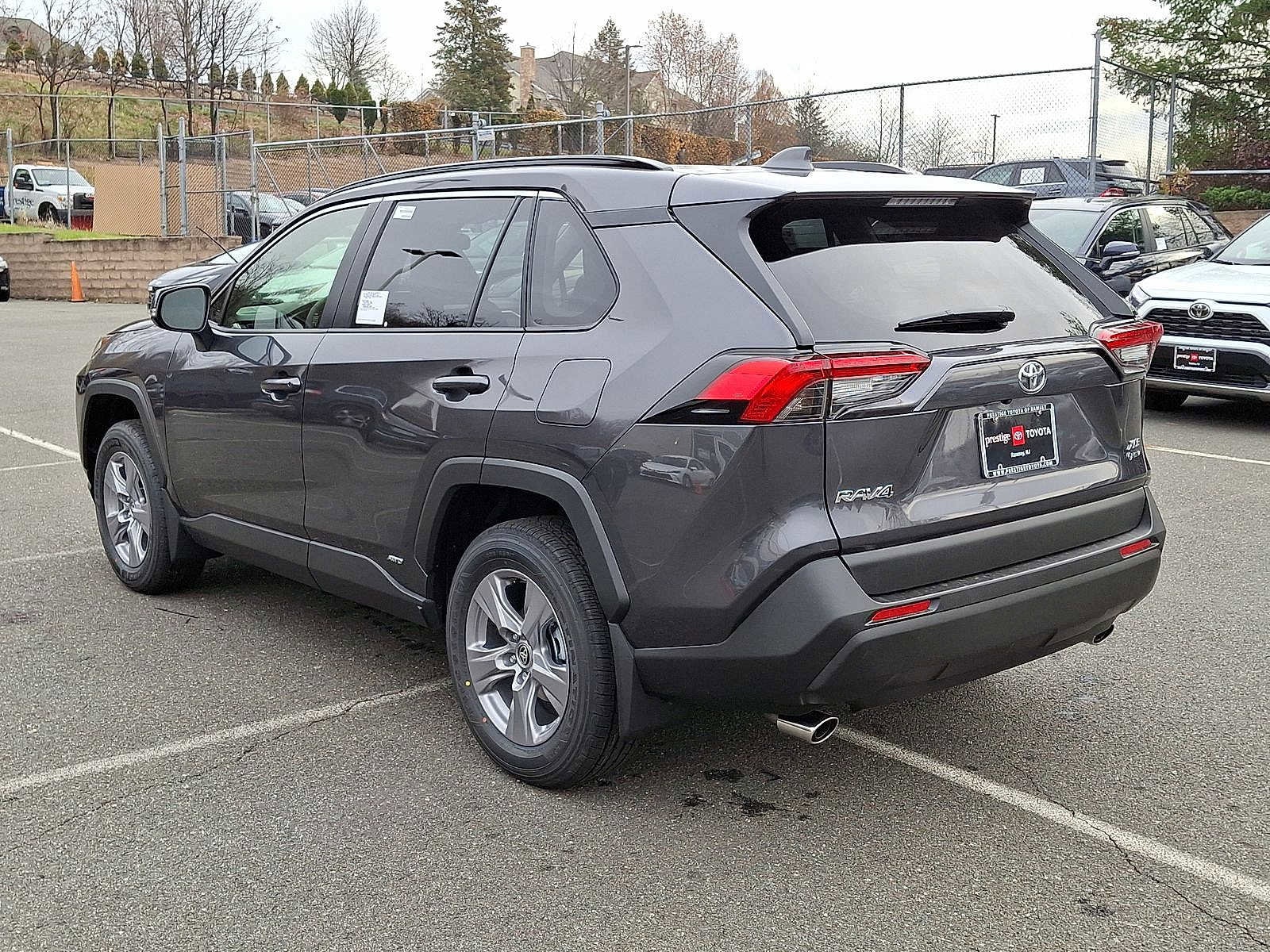 Thumbnail: 2025 Toyota RAV4 - 11