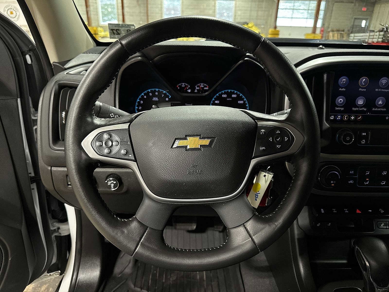 Thumbnail: 2022 Chevrolet Colorado - 18