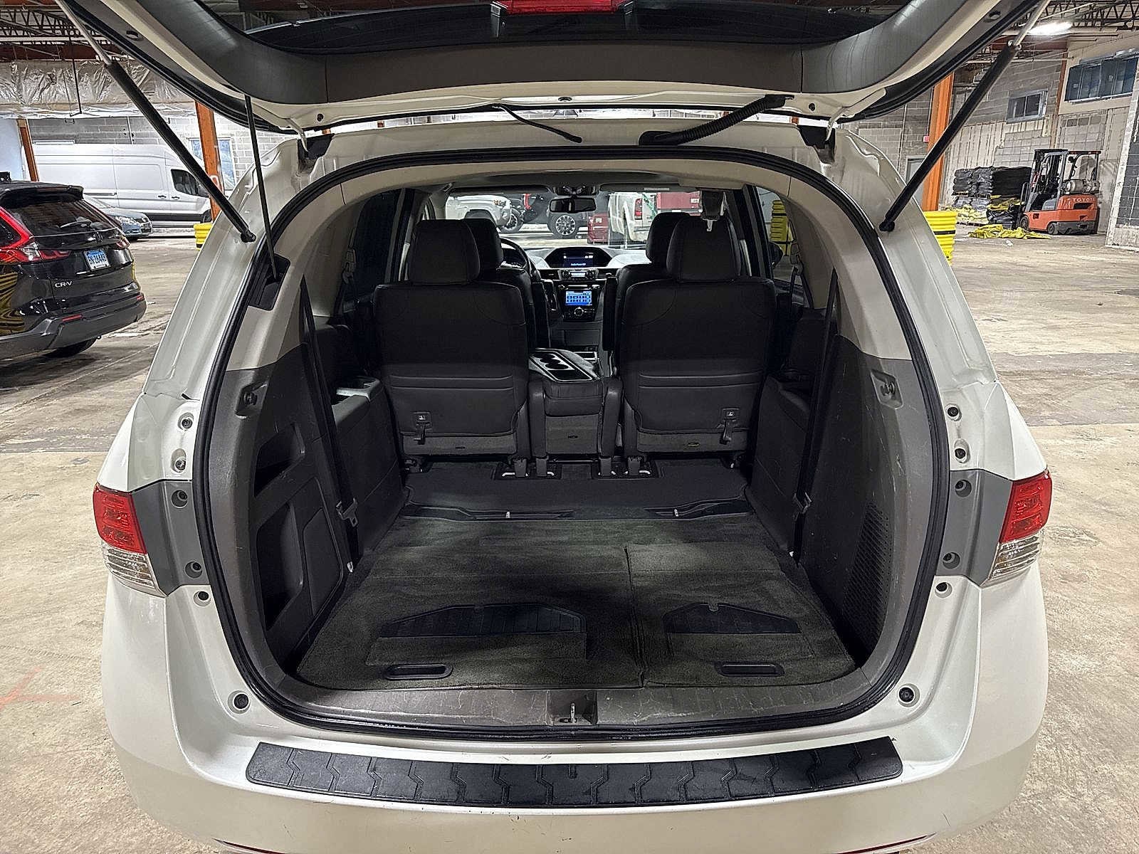 Thumbnail: 2016 Honda Odyssey - 11