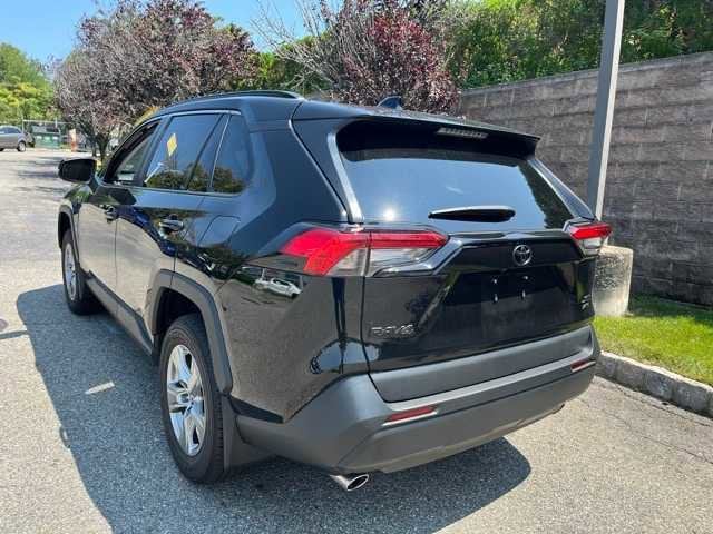 Thumbnail: 2022 Toyota RAV4 - 6