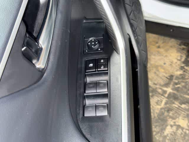 Thumbnail: 2024 Toyota RAV4 - 22