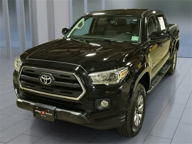 2017 Toyota Tacoma SR5 Hero Image